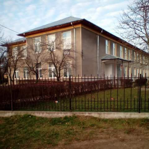 Clădirea Școlii Gimnaziale Tătărăștii de Jos